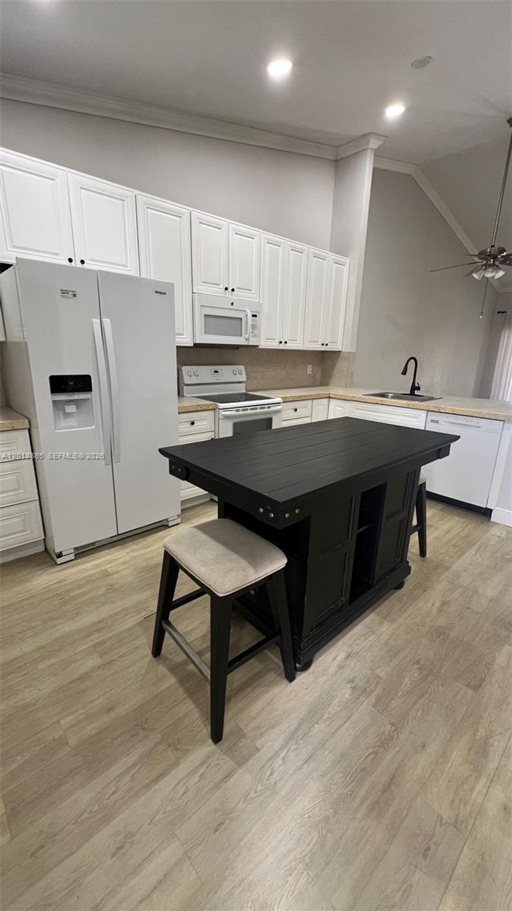 Photo of 11065 NW 38th Pl, Sunrise, FL 33351 (MLS # A12018385)
