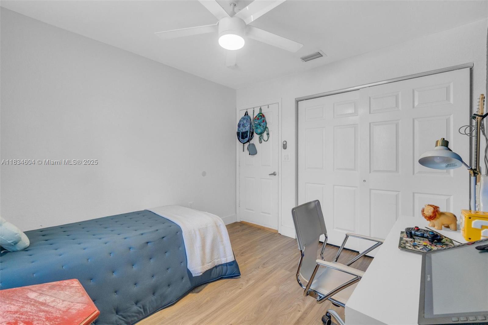 SAPPHIRE SHORES-SAPPHIRE - Residential