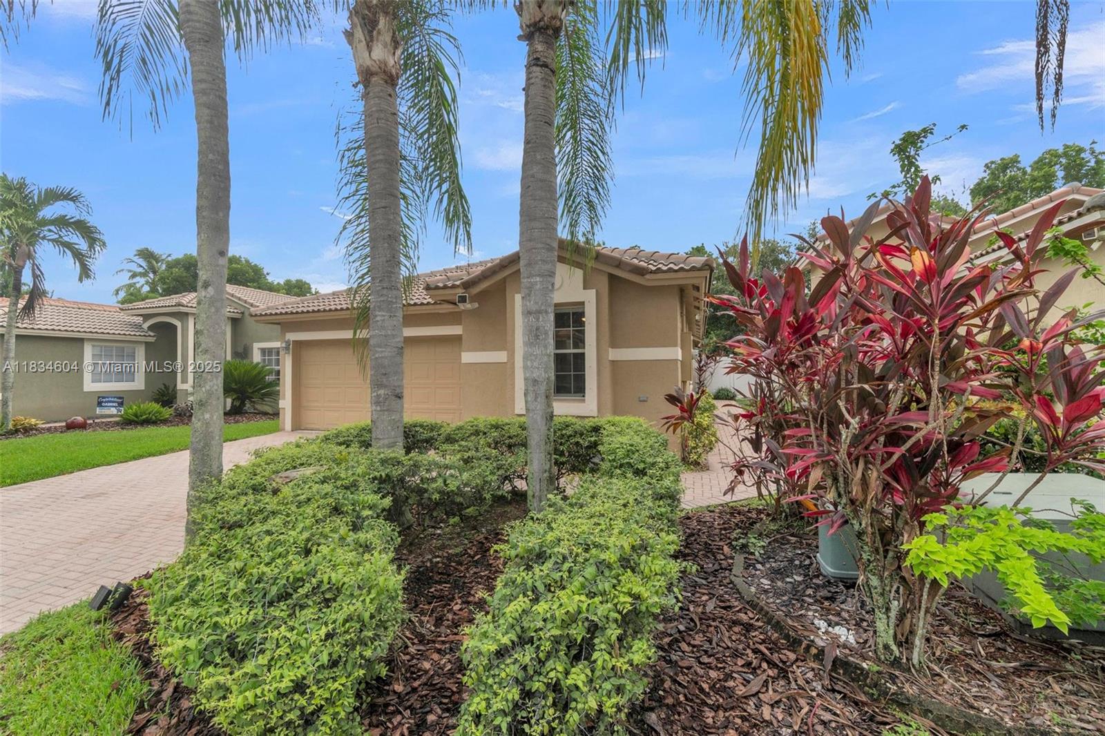 SAPPHIRE SHORES-SAPPHIRE - Residential