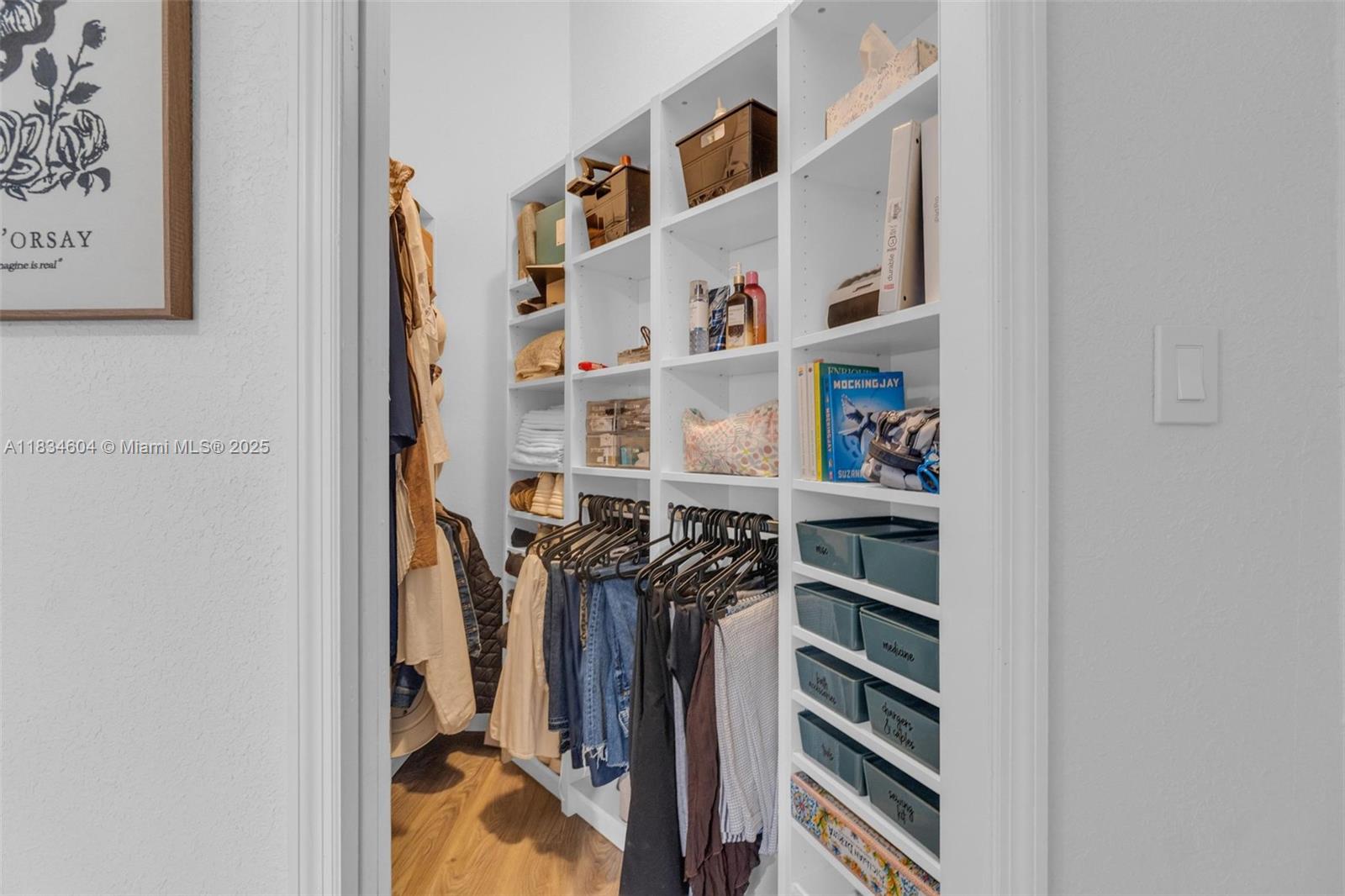 SAPPHIRE SHORES-SAPPHIRE - Residential