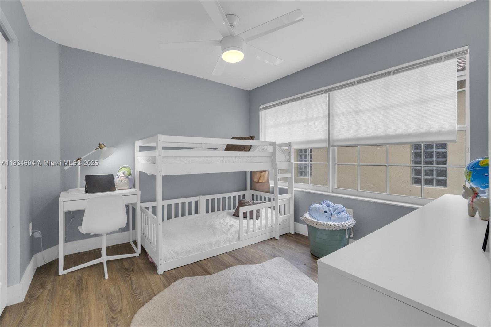 SAPPHIRE SHORES-SAPPHIRE - Residential