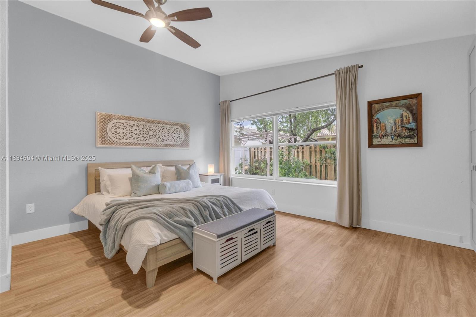 SAPPHIRE SHORES-SAPPHIRE - Residential