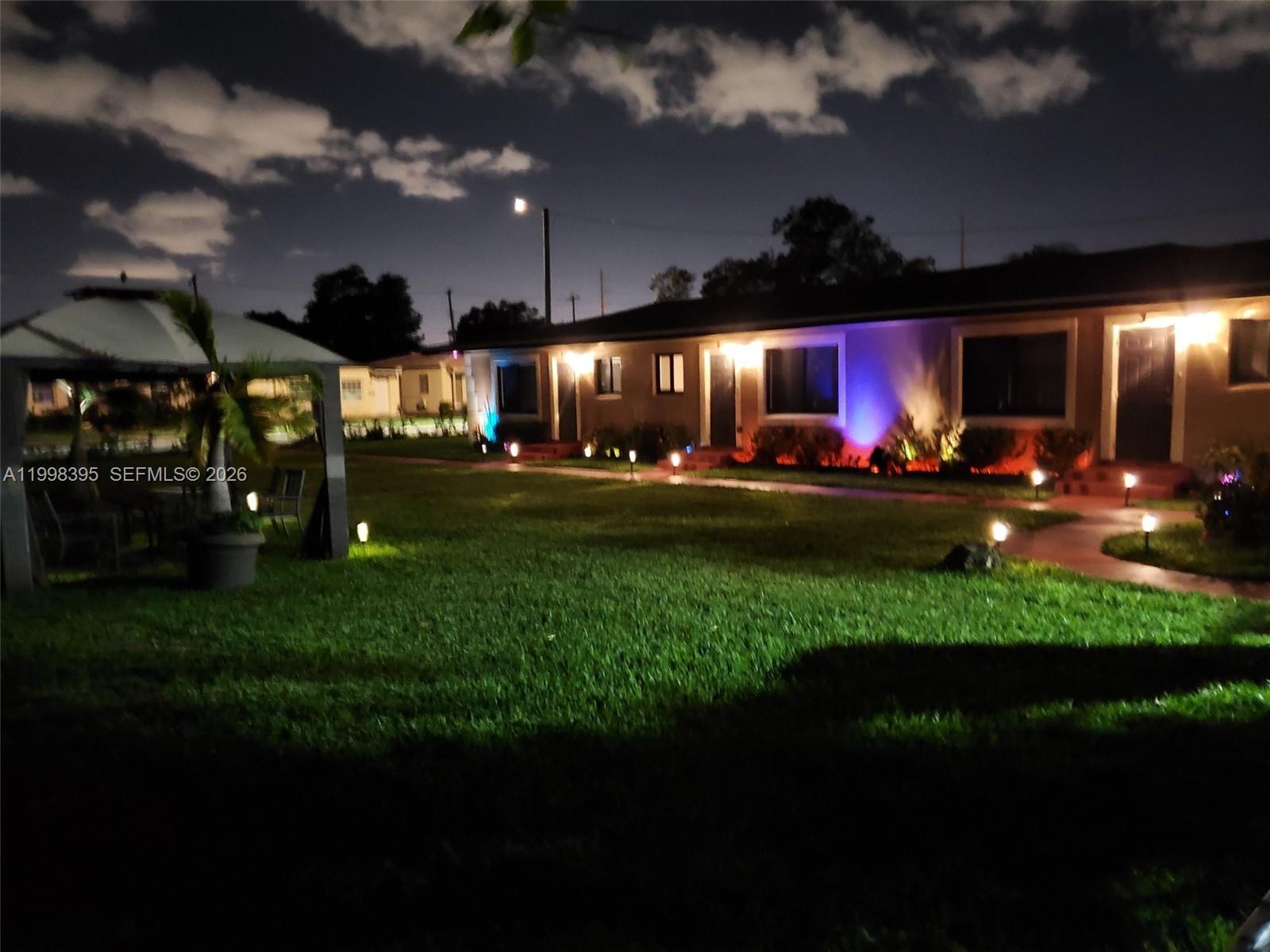 HOLLYWOOD SOUTH SIDE ADD - Residential Lease