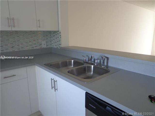 5200 NW 31st Ave 214