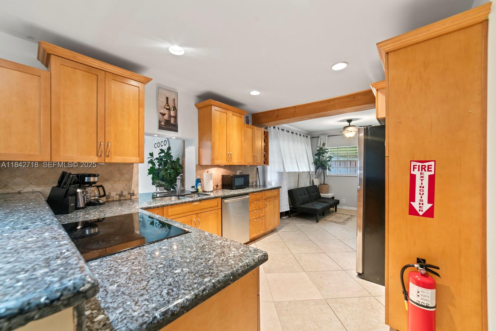 SUNSET ISLES SEC 3 - Residential