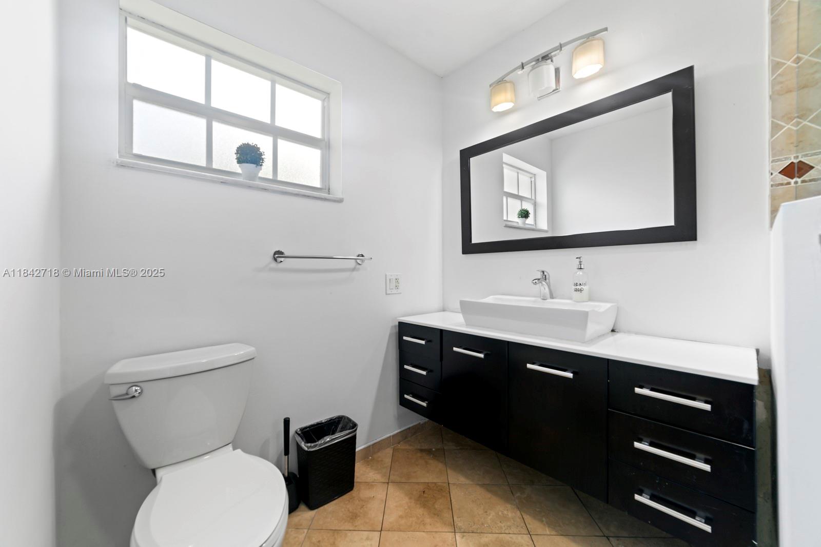 SUNSET ISLES SEC 3 - Residential