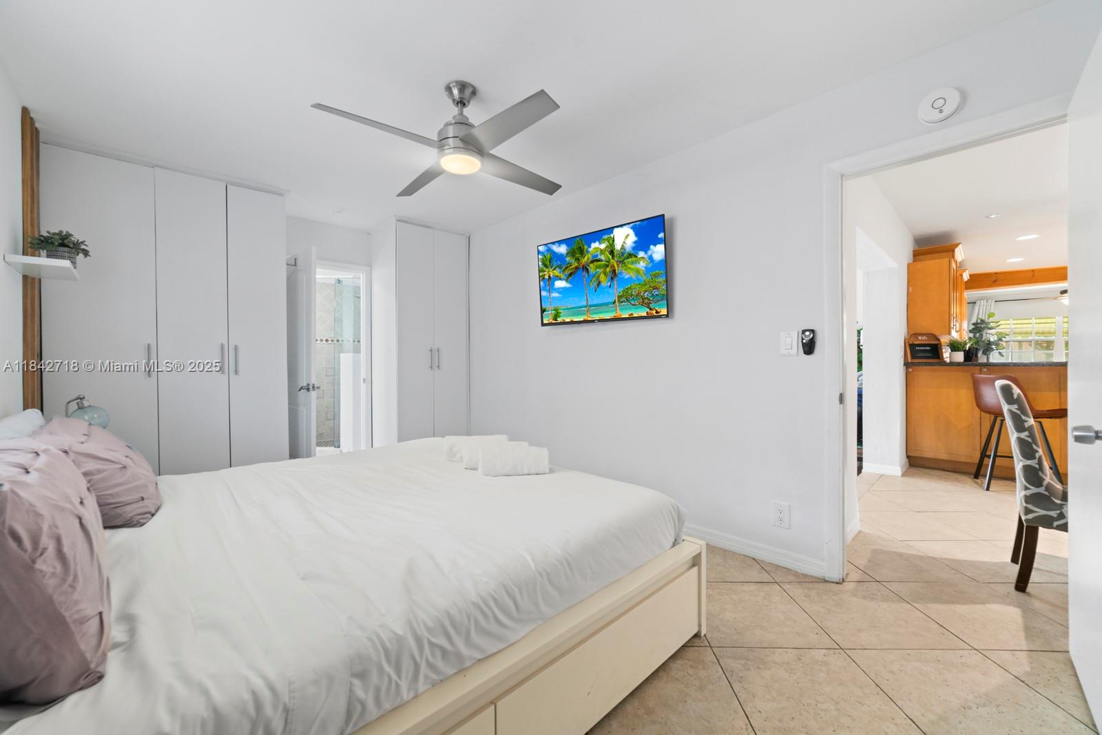 SUNSET ISLES SEC 3 - Residential