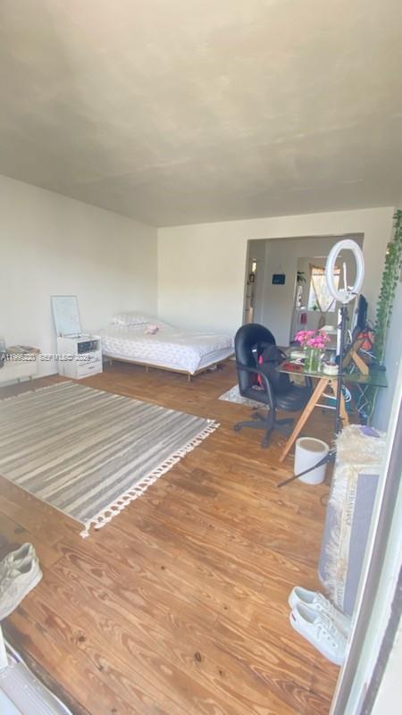 THE CORVETTE CONDO - Residential