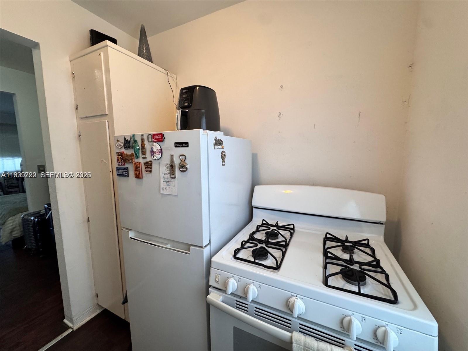 THE CORVETTE CONDO - Residential