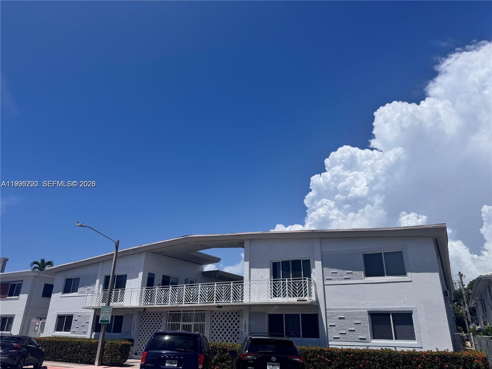 THE CORVETTE CONDO - Residential