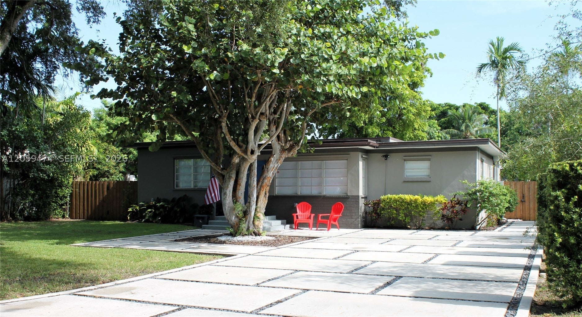 510 Raven Ave