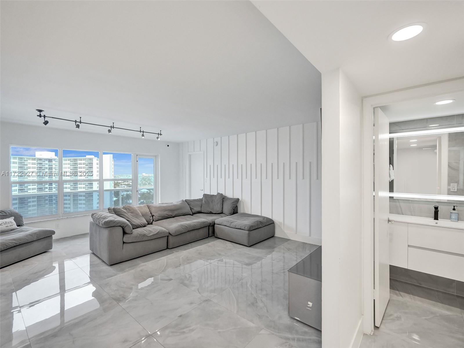 3500 Galt Ocean Dr 1109
