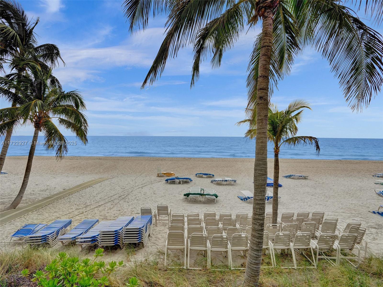 PLAYA DEL SOL CONDO - Residential