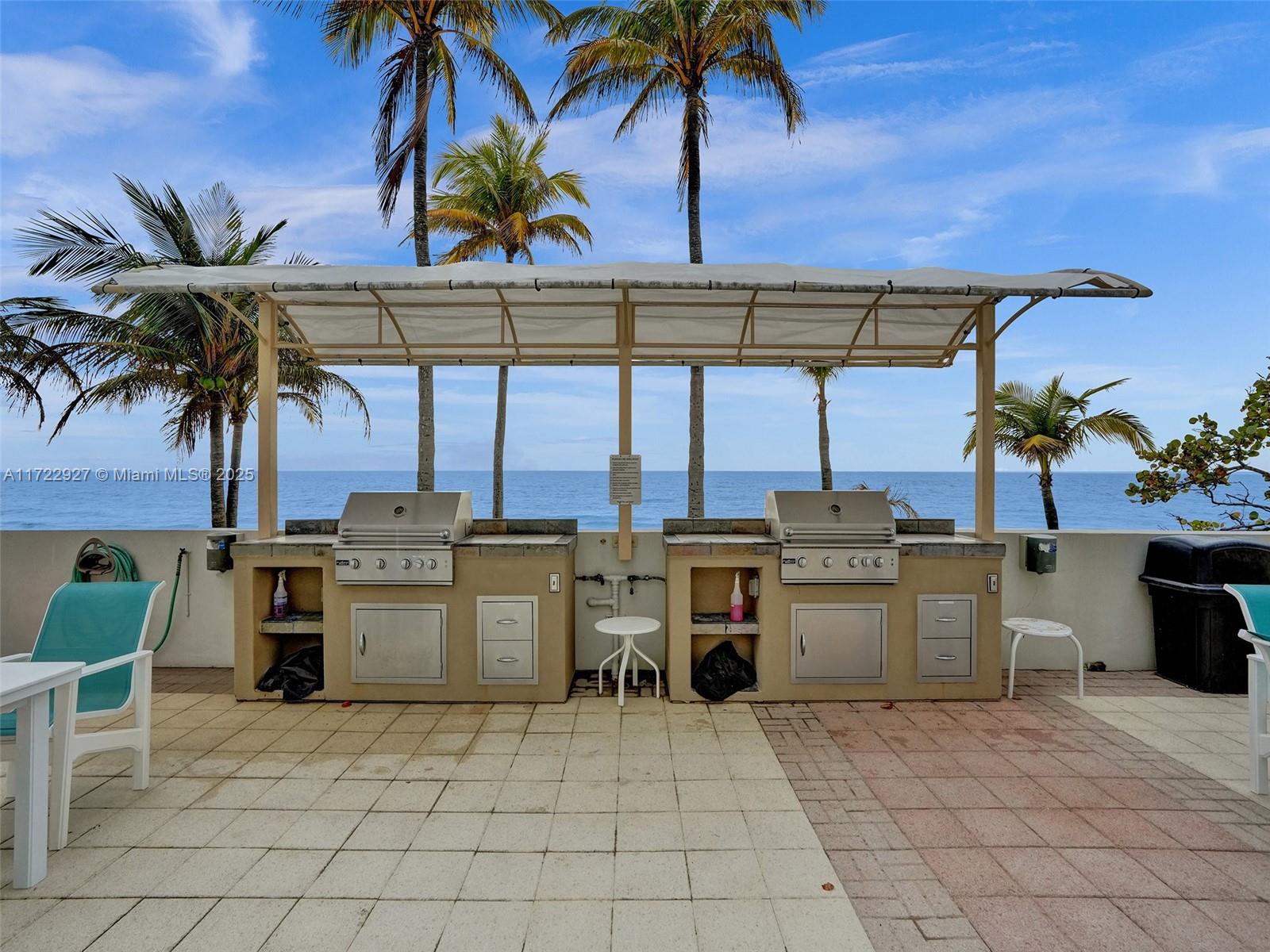 PLAYA DEL SOL CONDO - Residential