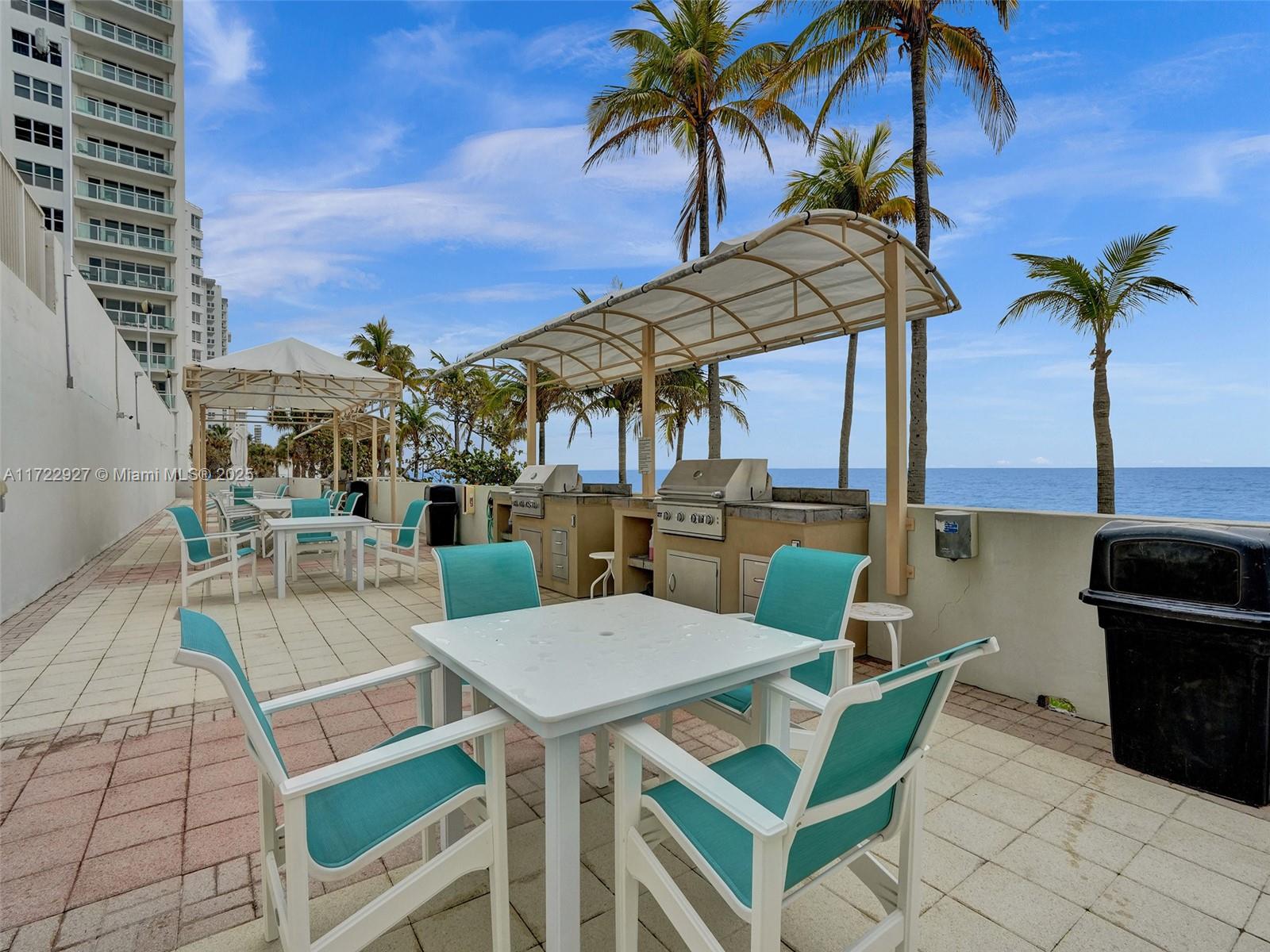 PLAYA DEL SOL CONDO - Residential