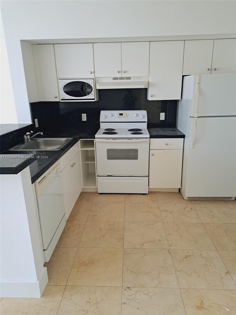 BLUE LAGOON CONDO - Residential Lease