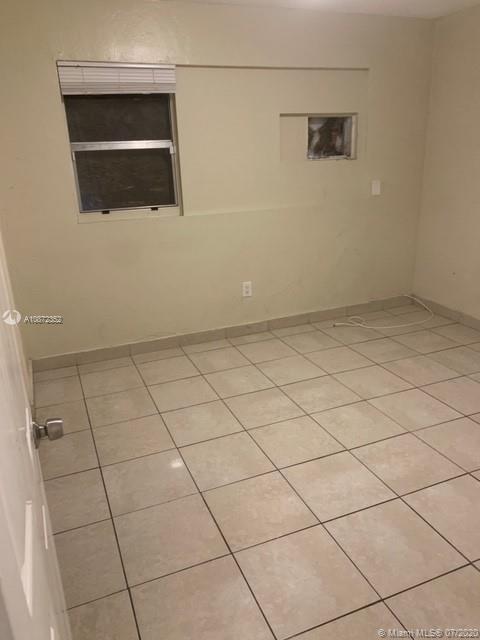 COLLEGE PARK - Residential Lease