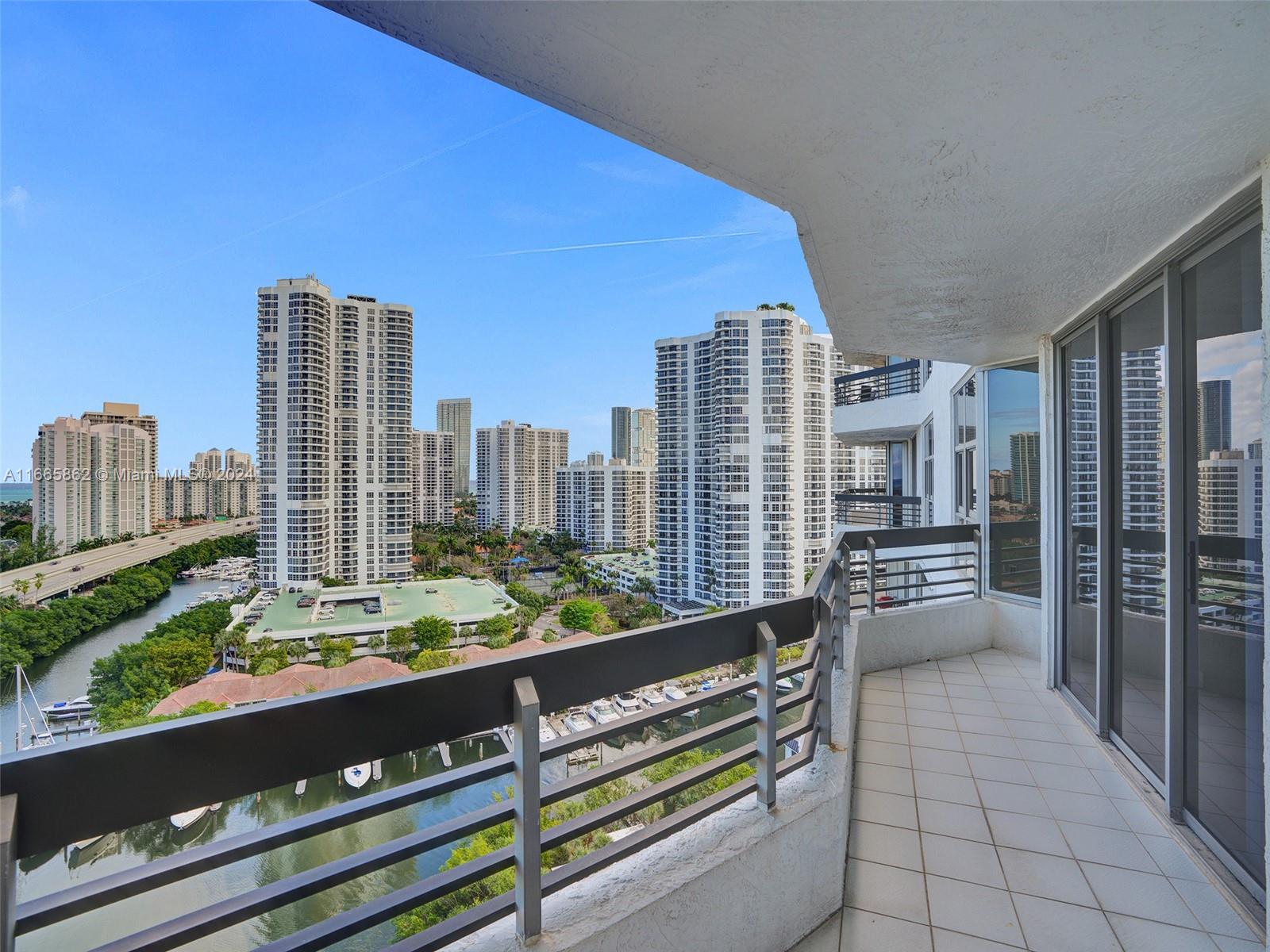 MYSTIC POINTE TOWER 600 C - Residential