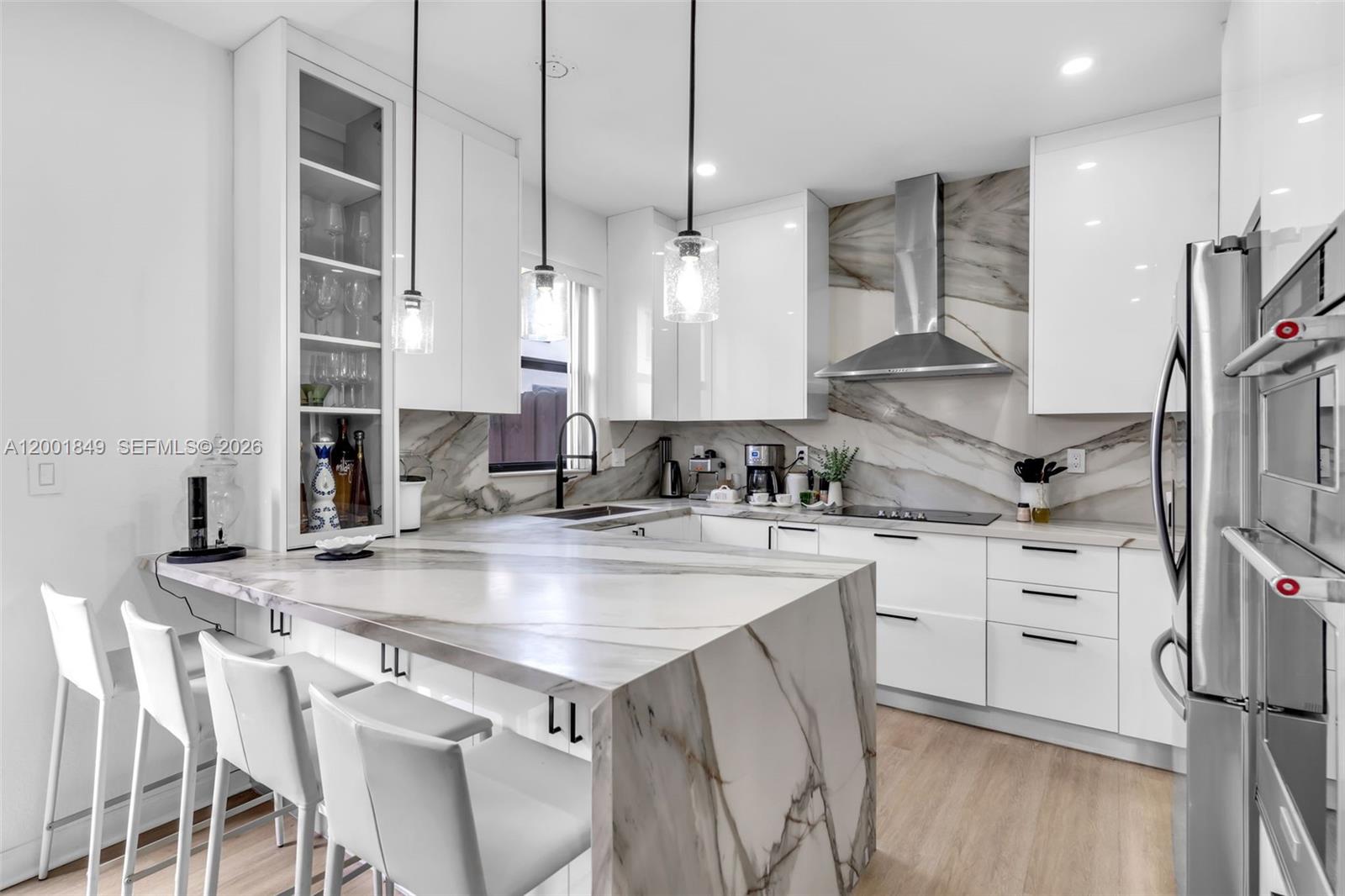 VIA VENTURA NEIGHBORHOOD - Residential