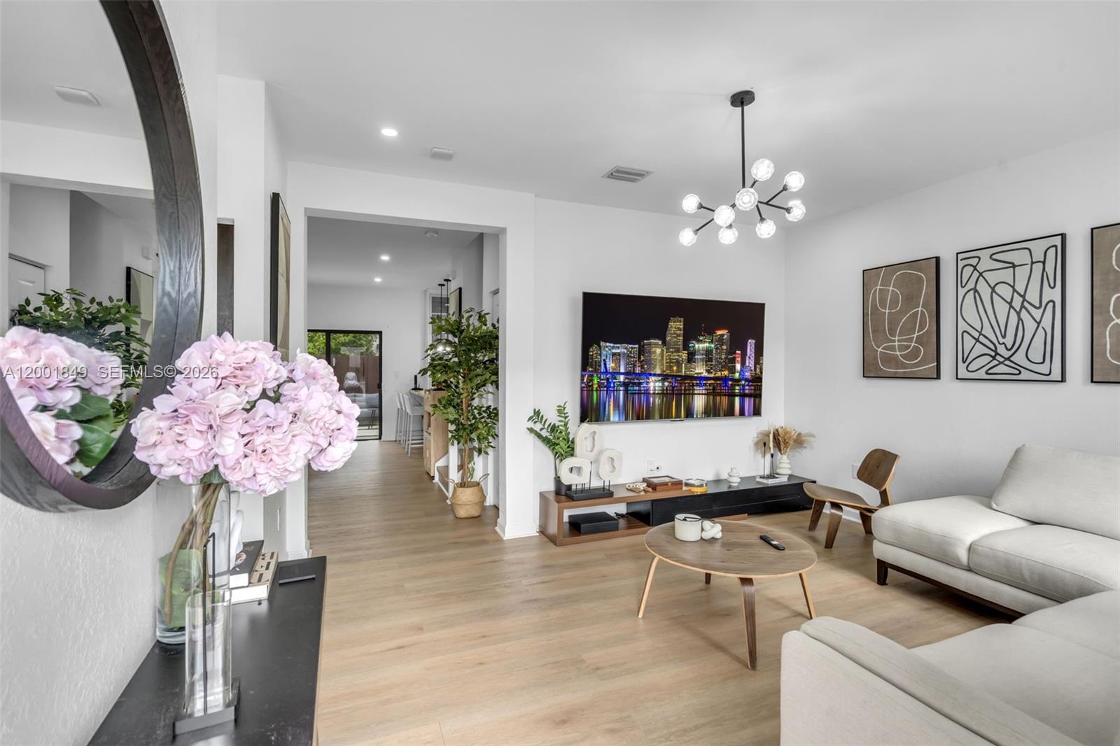 VIA VENTURA NEIGHBORHOOD - Residential