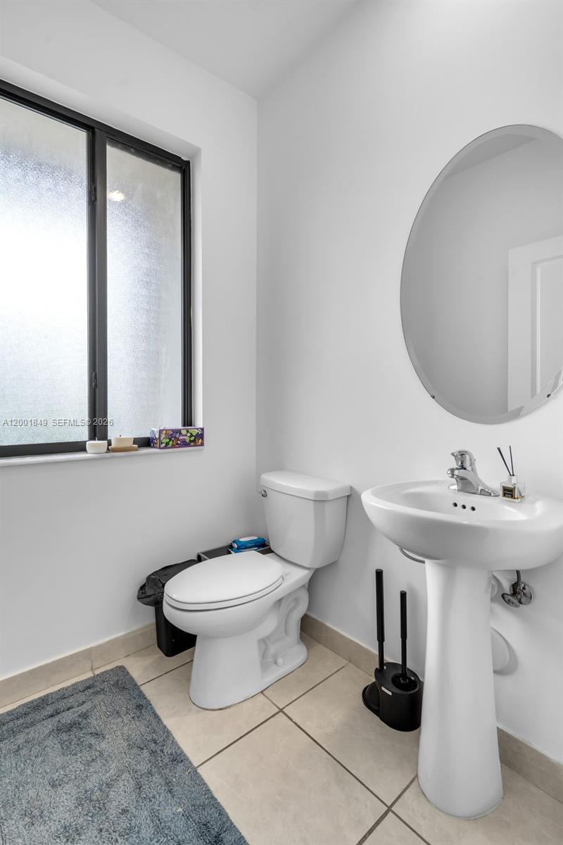 VIA VENTURA NEIGHBORHOOD - Residential