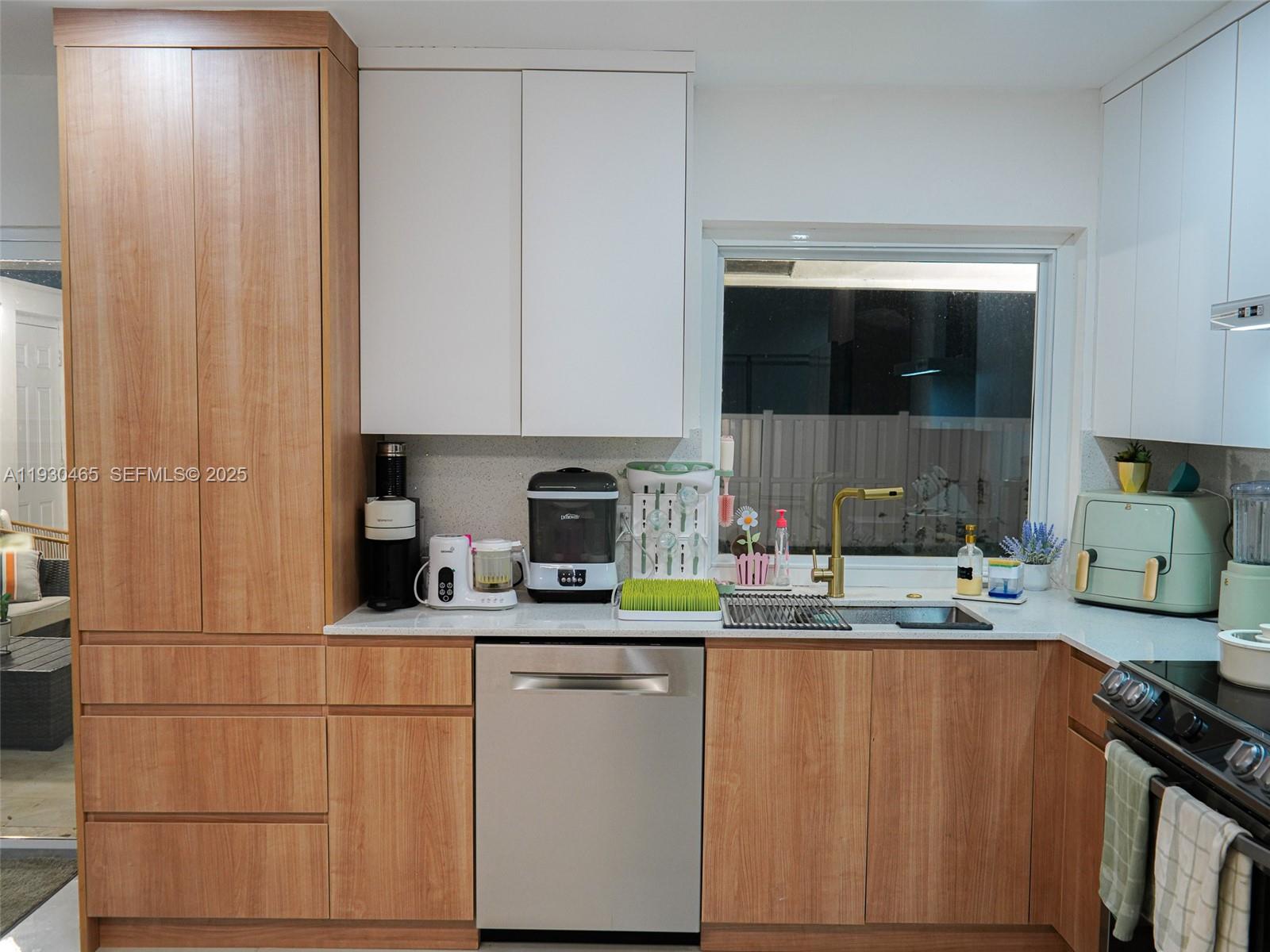 CORAL SPRINGS SUB NO 1 - Residential Lease