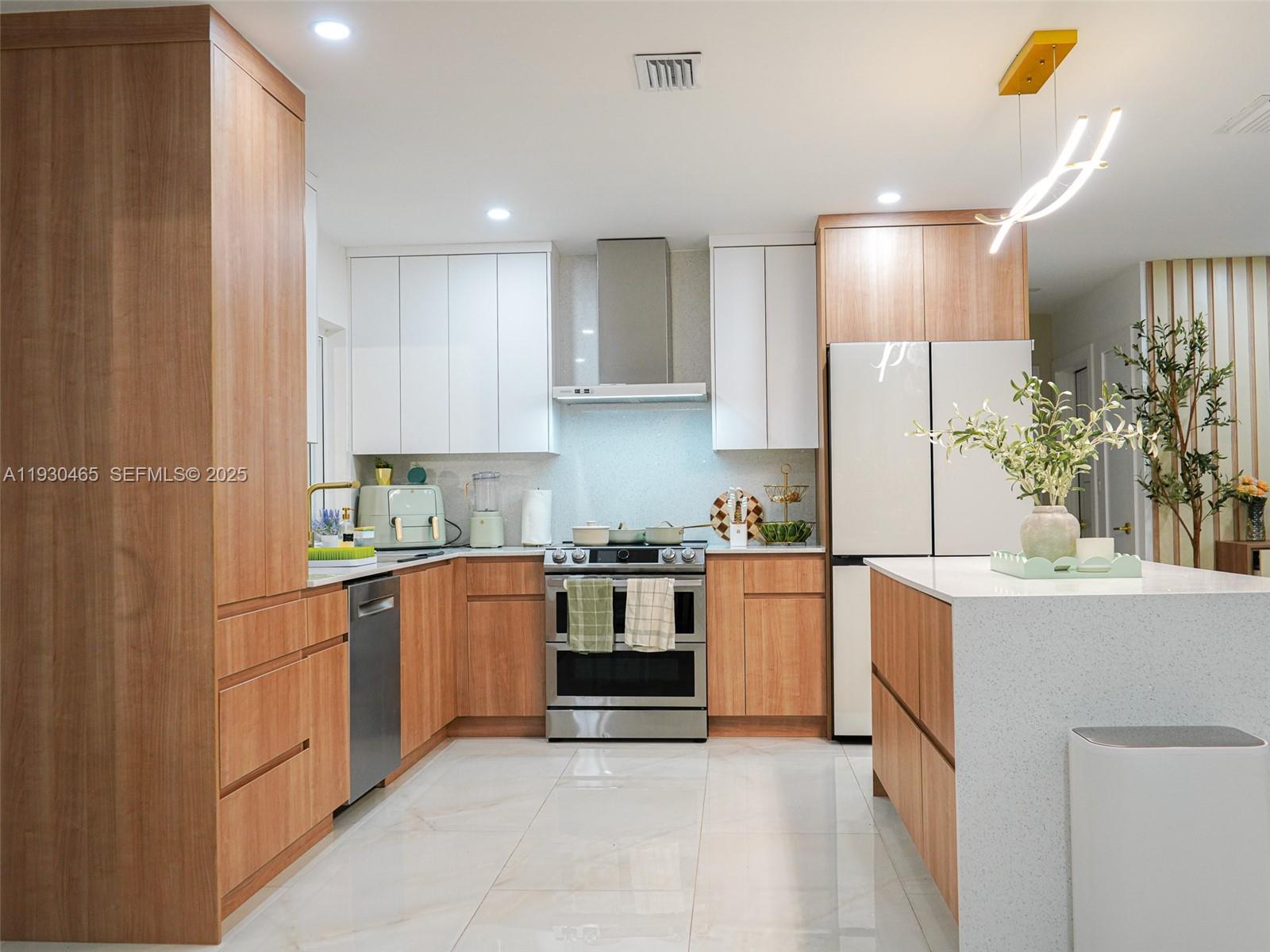 CORAL SPRINGS SUB NO 1 - Residential Lease