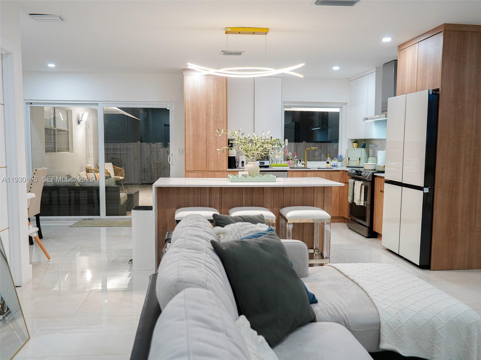 CORAL SPRINGS SUB NO 1 - Residential Lease