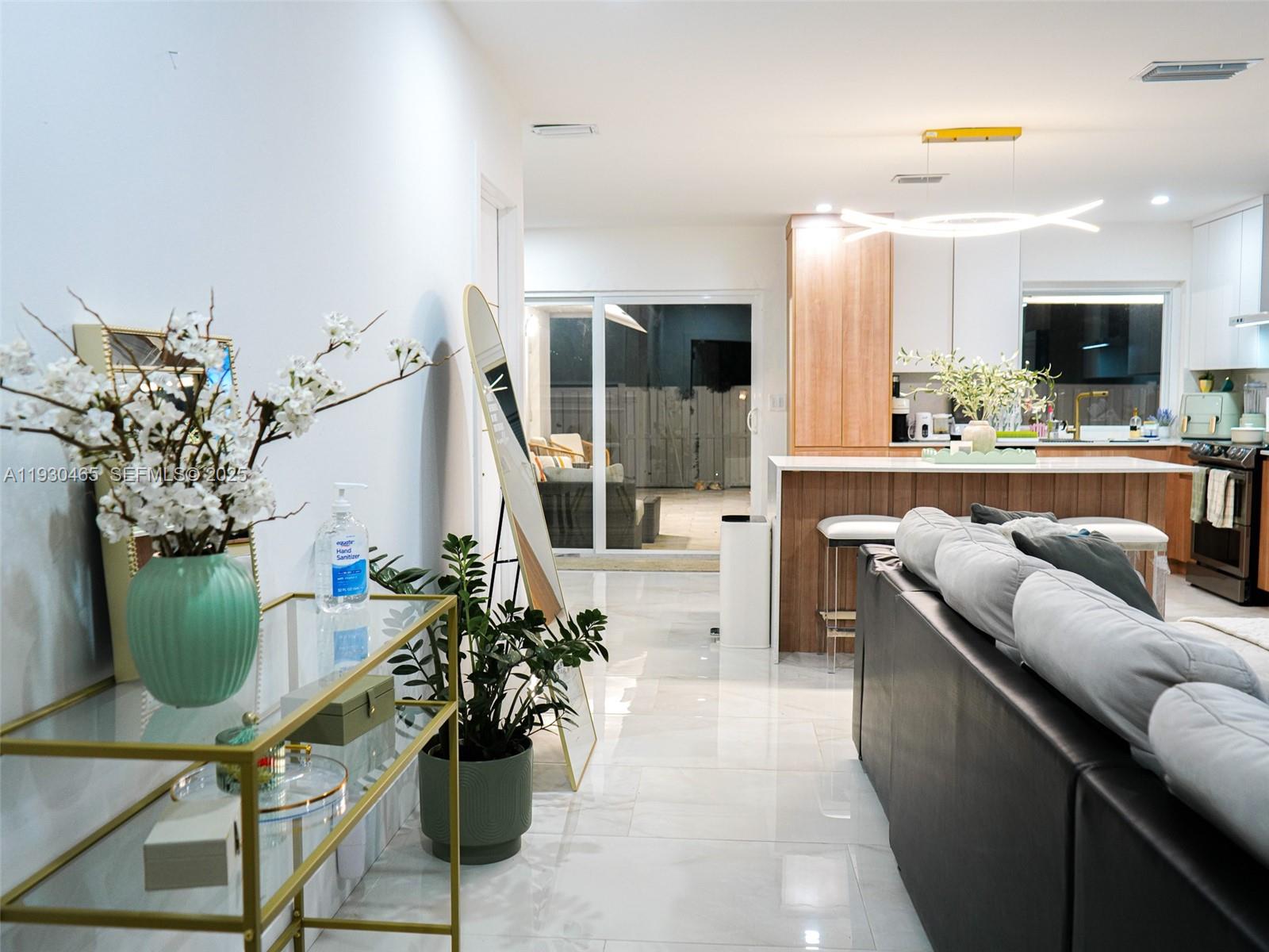 CORAL SPRINGS SUB NO 1 - Residential Lease