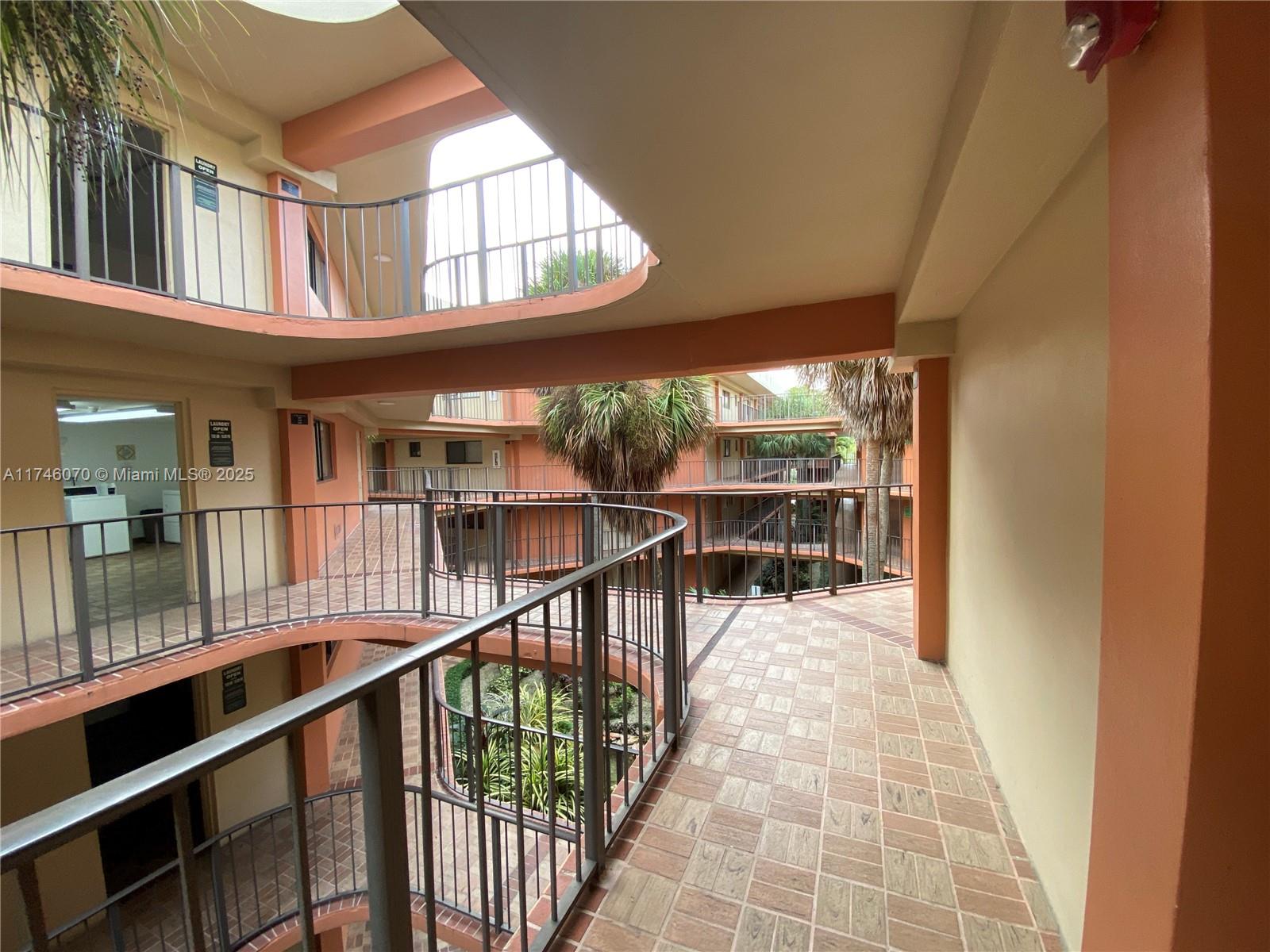 HORIZONS WEST - Residential