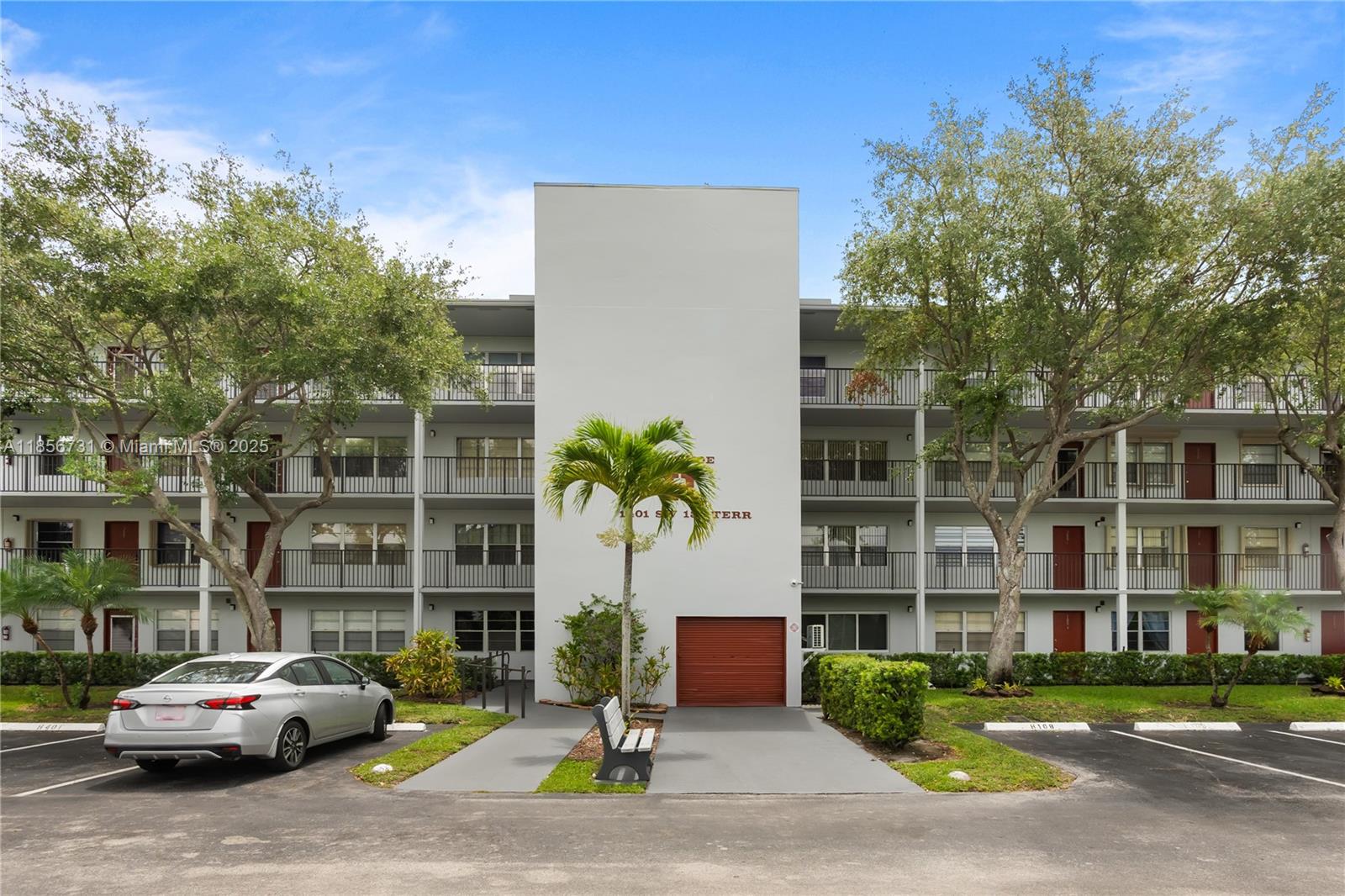 1401 SW 135th Ter 310H