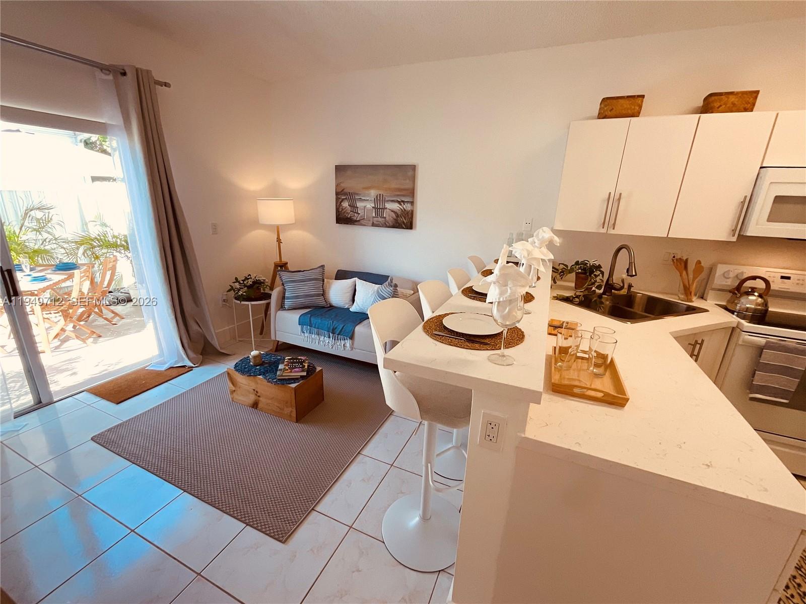 GARDENS OF HOMESTEAD - Residential