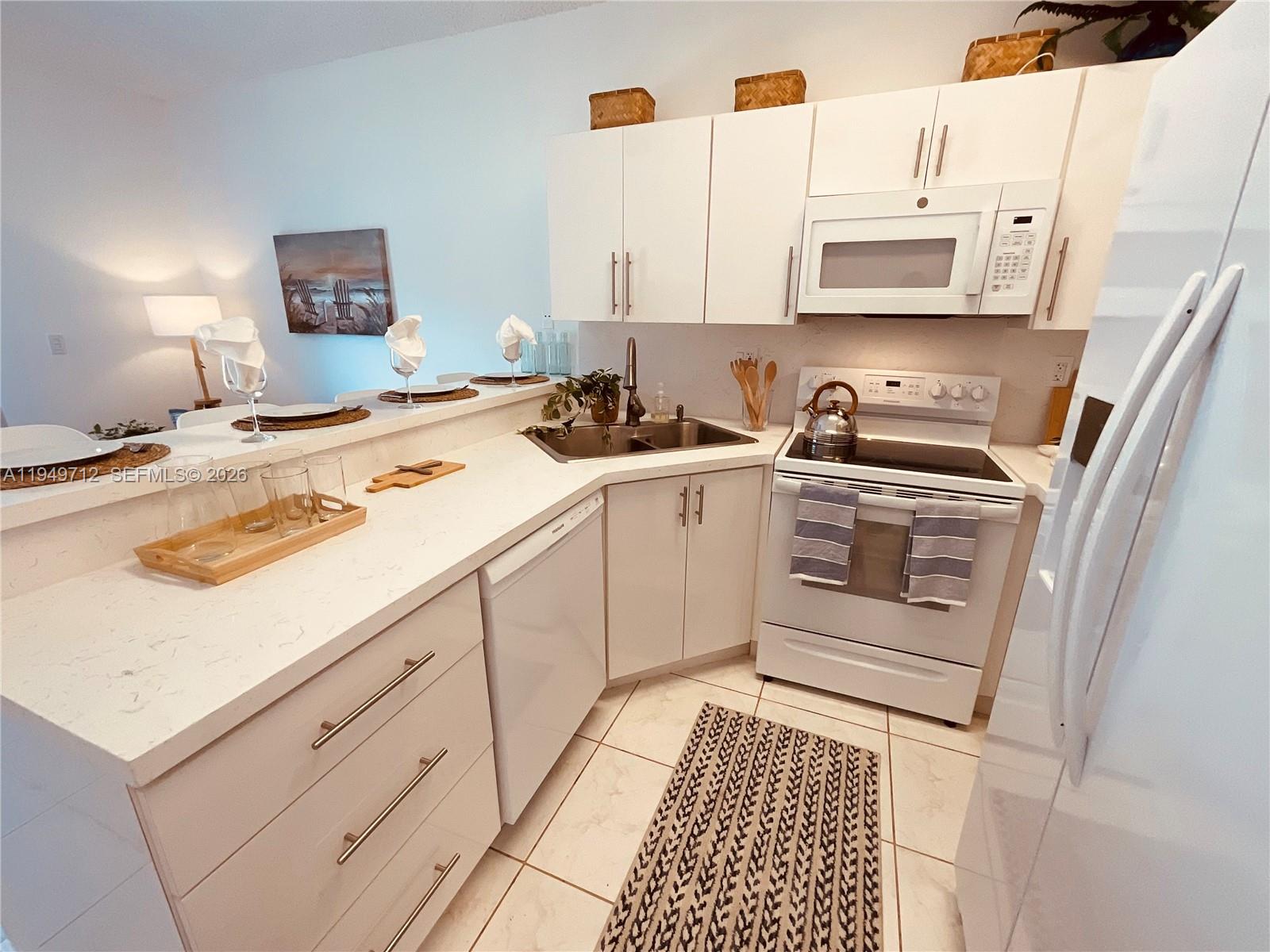 GARDENS OF HOMESTEAD - Residential