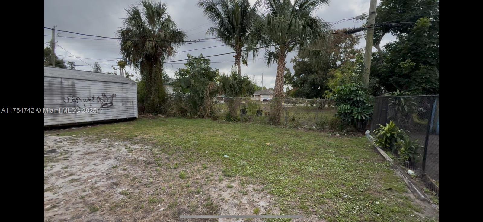 2760 NW 11th Ct