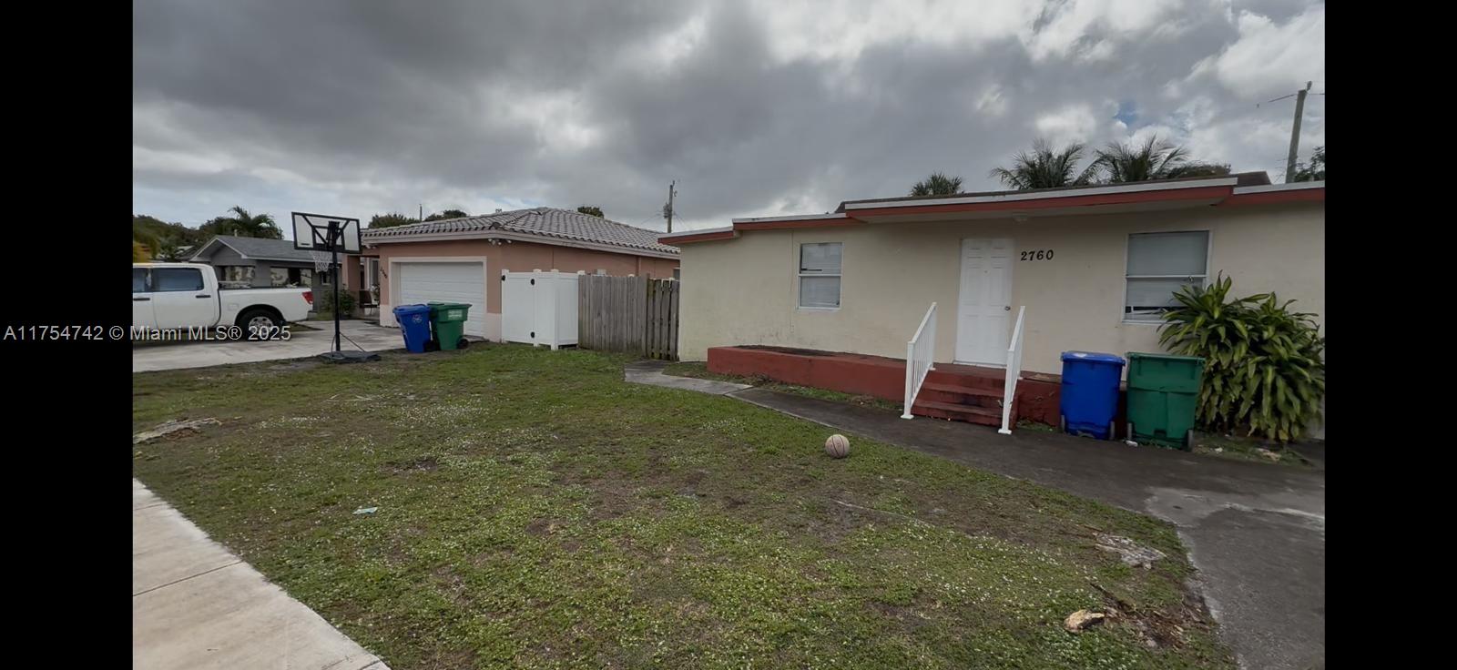 2760 NW 11th Ct