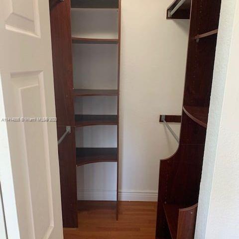 LA HACIENDA COUNTRY CLUB - Residential Lease