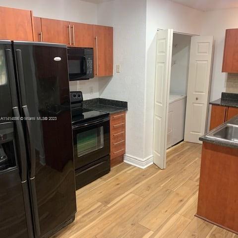 LA HACIENDA COUNTRY CLUB - Residential Lease