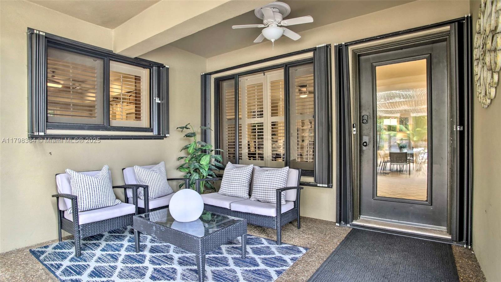 Coral Woods 33-25 B - Residential Lease