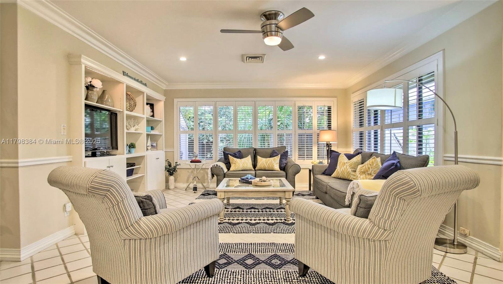 Coral Woods 33-25 B - Residential Lease