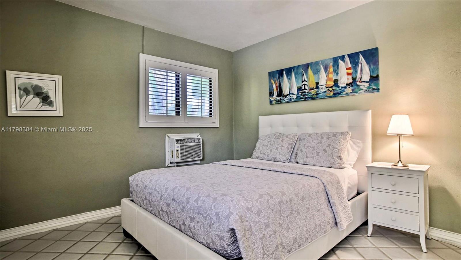 Coral Woods 33-25 B - Residential Lease