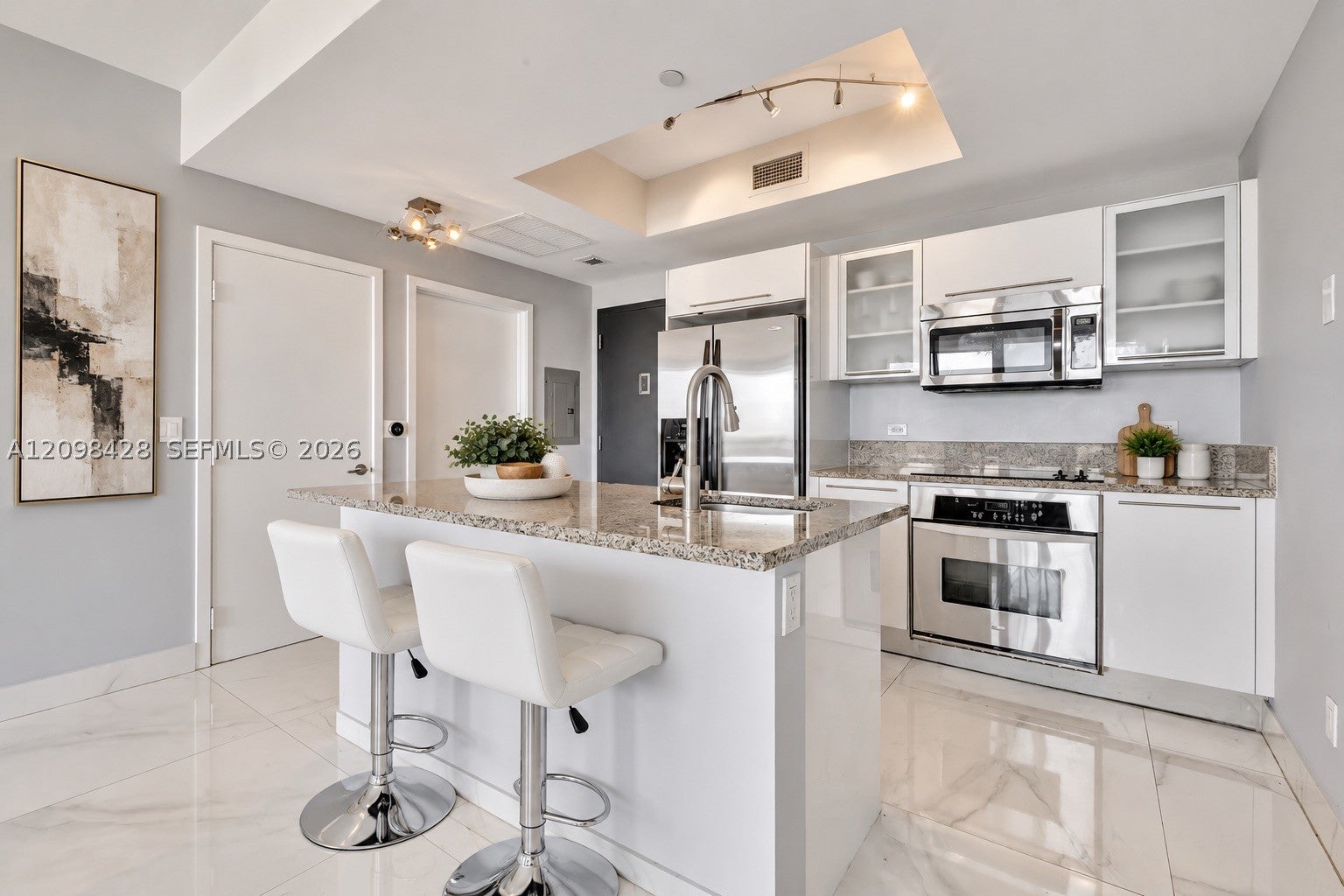 888 Biscayne Blvd 411