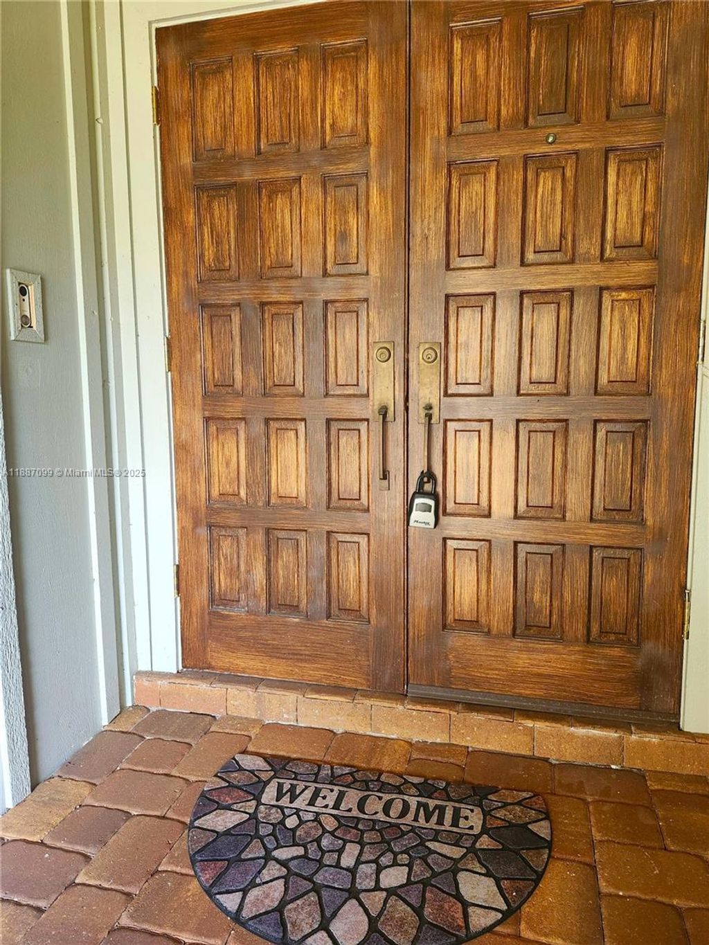 Photo of 1 E Balfour Rd E, Palm Beach Gardens, FL 33418 (MLS # A11887099)