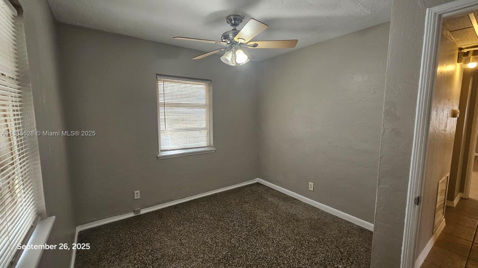 HOLLYWOOD TERRACE - Residential Lease