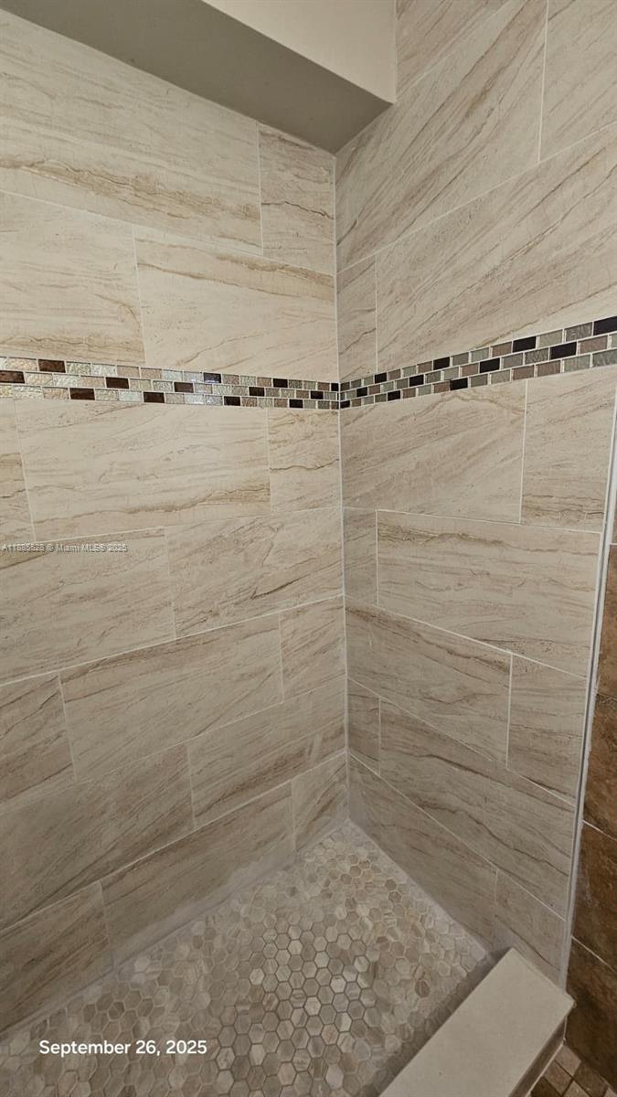 HOLLYWOOD TERRACE - Residential Lease