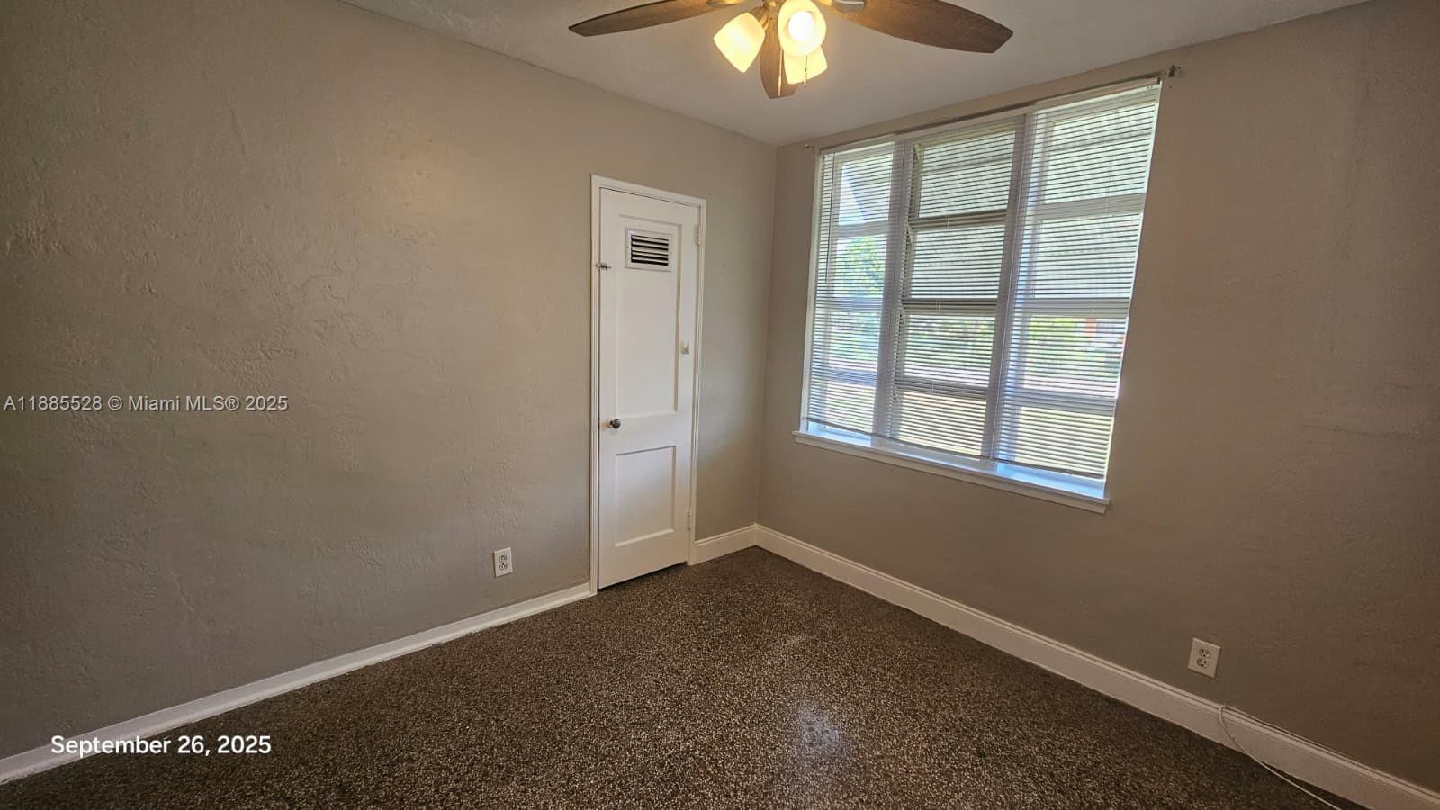 HOLLYWOOD TERRACE - Residential Lease