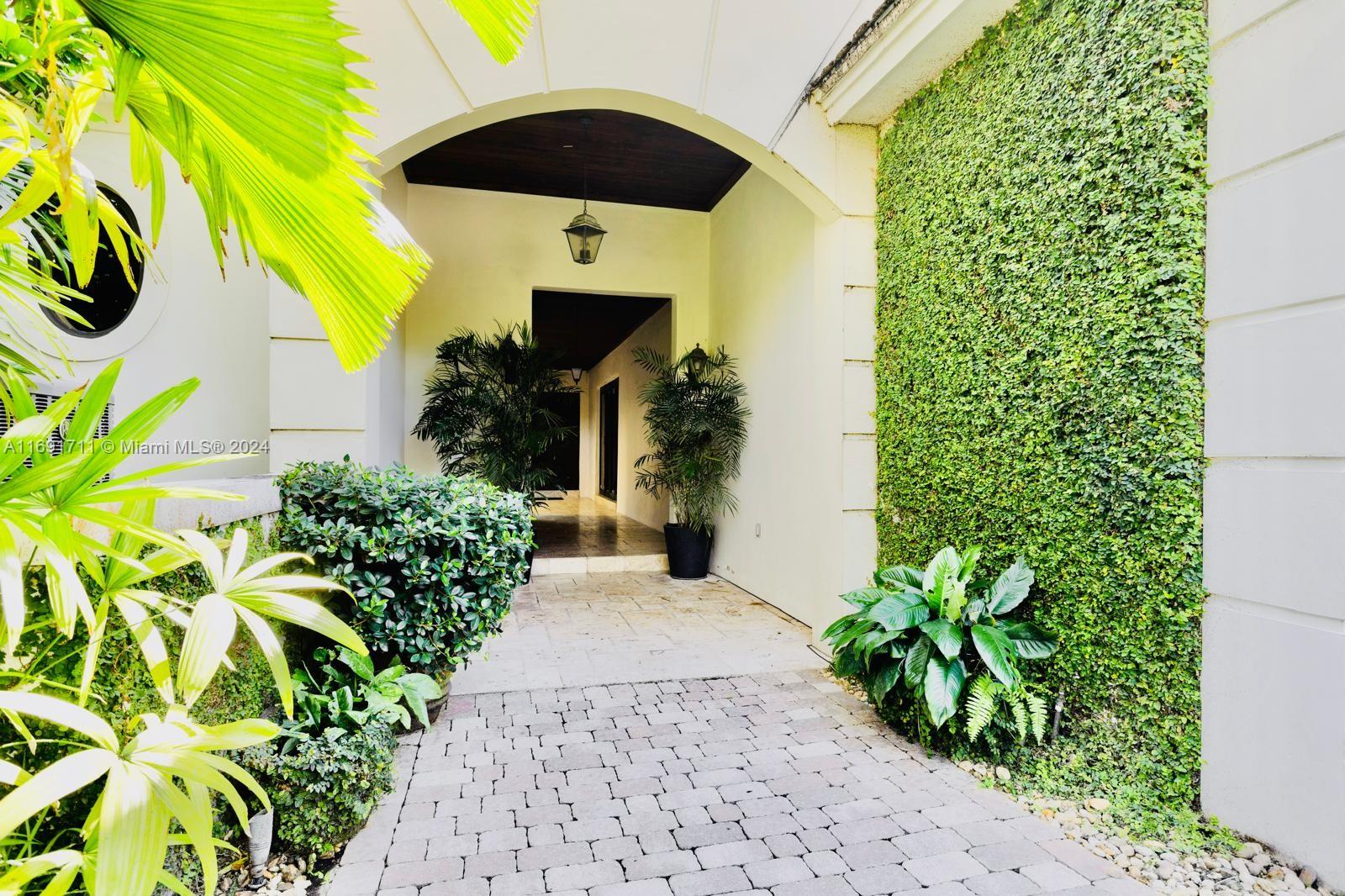 BRICKELL FLAGLER - Residential