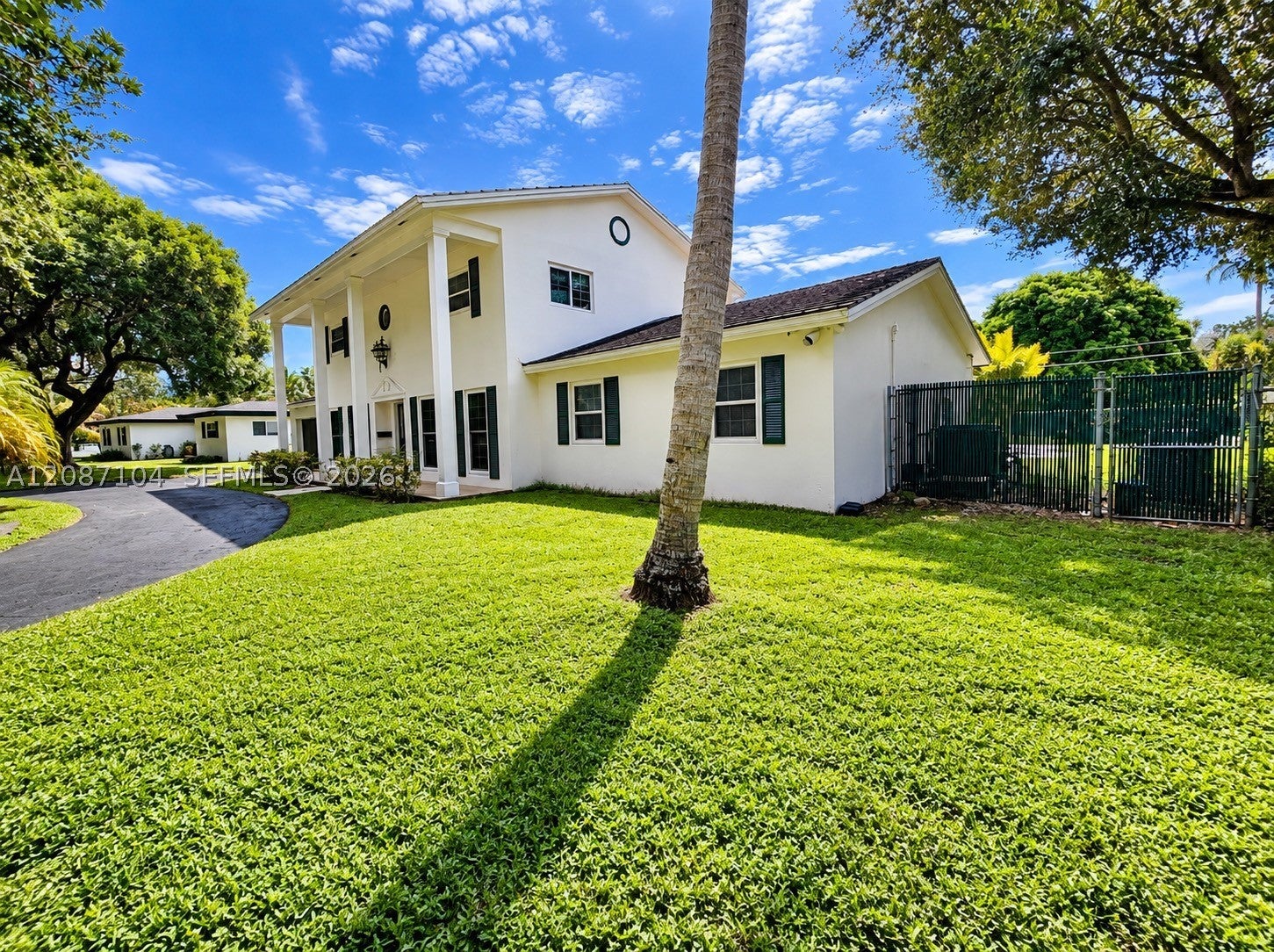 580 NW 66th Ave
