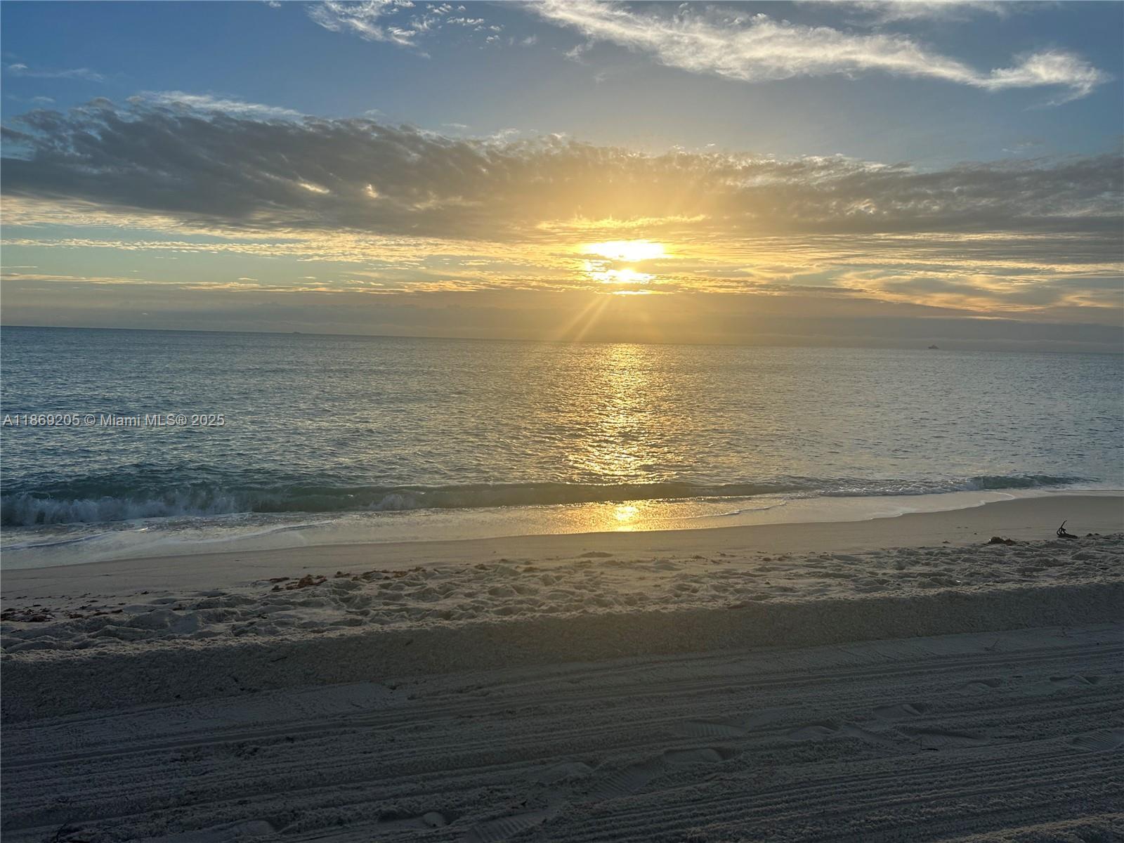 CLUB ATLANTIS CONDO - Residential