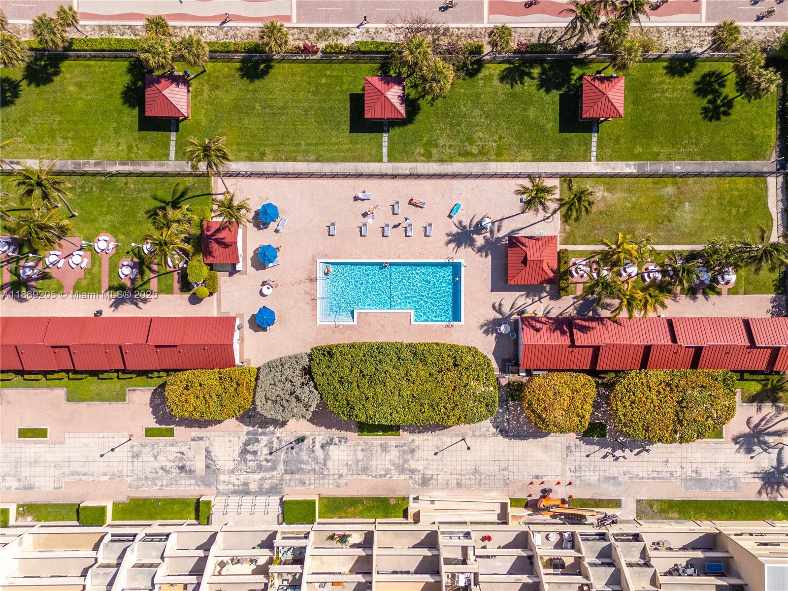 CLUB ATLANTIS CONDO - Residential