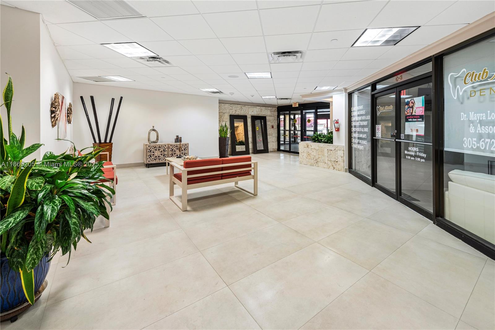 CLUB ATLANTIS CONDO - Residential